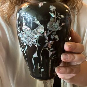 Mother Of Pearl Inlay Laugured Vase